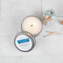Load image into Gallery viewer, BLACK CURRANT &amp; JASMINE SOY CANDLE