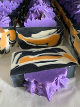 Load image into Gallery viewer, BOO HANDMADE SOAP BAR